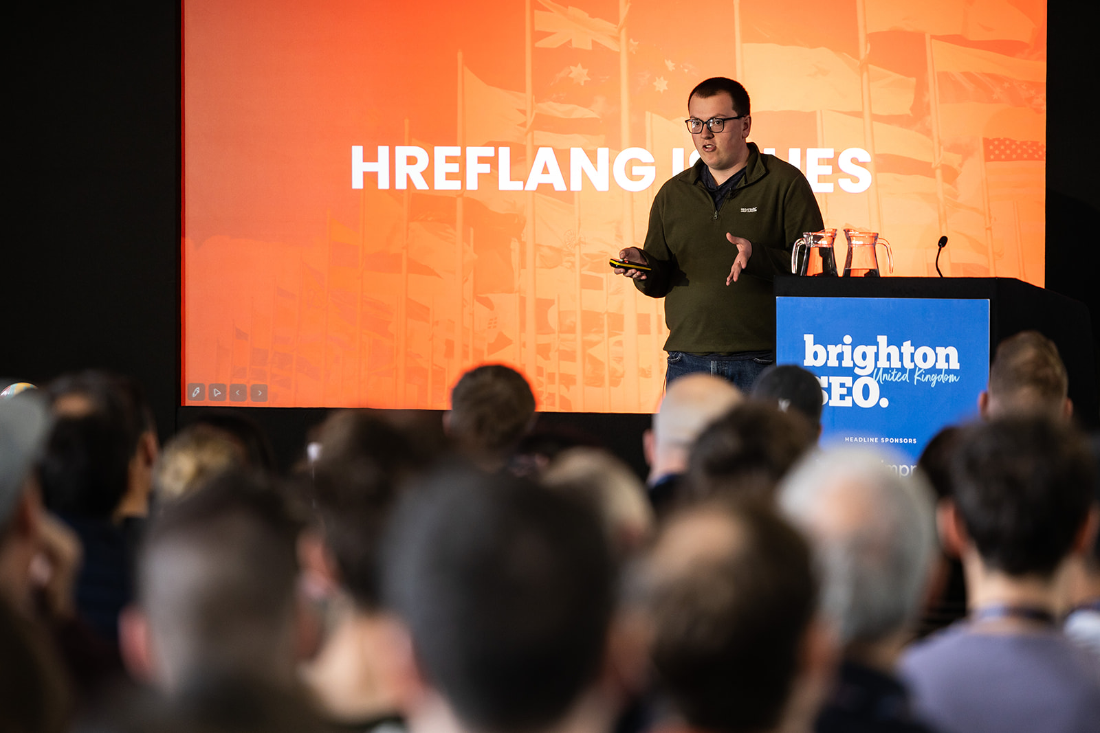 BrightonSEO JR 010526 012